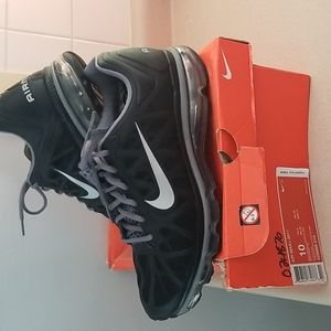 Nike shoes